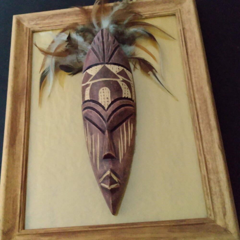 Very Unique African Tribal Mask With Feathers Framed World Art ~ Swahili - Picture 4 of 10